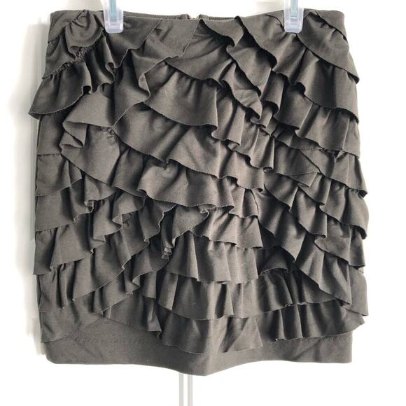 Aryn K army green ruffle mini skirt back zipper - Picture 1 of 5